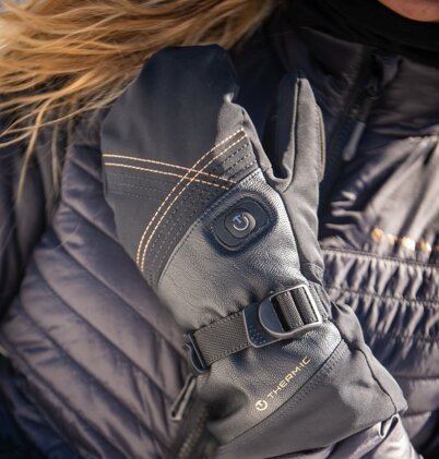 Black heated glove with Thermic logo. | © Focus Outdoor