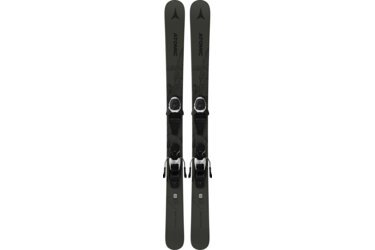 Une paire de skis Atomic Bent Chetler avec fixations.