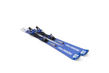 Ein Paar blaue Salomon Ski mit Bindungen.