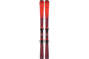Rote Atomic Redster J4 Skier mit Bindungen.