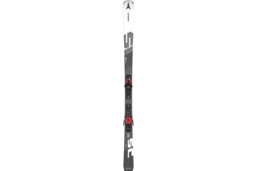 Atomic Ski mit Bindung