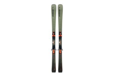 Une paire de skis Elan Element avec fixations.