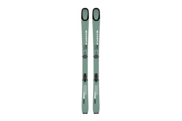 A pair of green KÄSTLE TX88 skis with bindings.