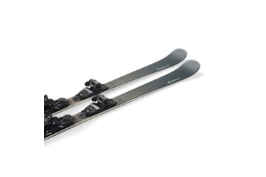 Skis Nordica avec fixations