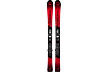 Une paire de skis Rossignol Hero Junior Pro avec fixations.