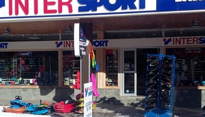 Intersport-Geschäft mit Skibedarf und Vermietung