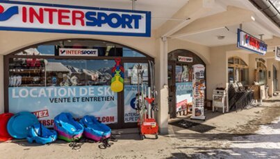 Intersport-Geschäft mit Skiverleih und -verkauf