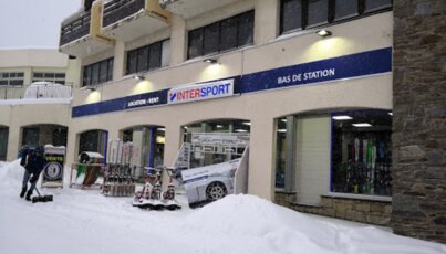 Intersport Skiverleih im Winter