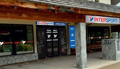 Intersport Ski Verleih Gebäude